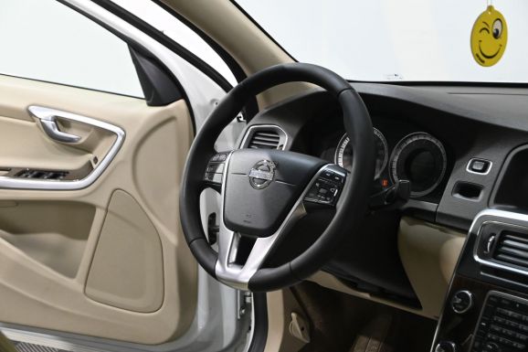 Volvo S60, 1.6 л, Робот, 2011 фото 9