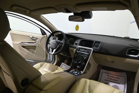 Volvo S60, 1.6 л, Робот, 2011 фото 10