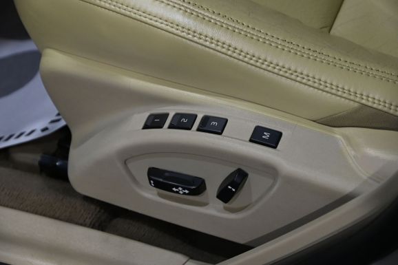 Volvo S60, 1.6 л, Робот, 2011 фото 2