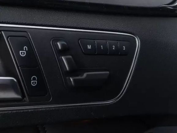 Mercedes-Benz E-Класс, 1.8 л, АТ, 2013 фото 11