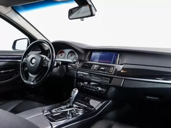 BMW 5 серии, 2.0 л, АТ, 2013 фото 8