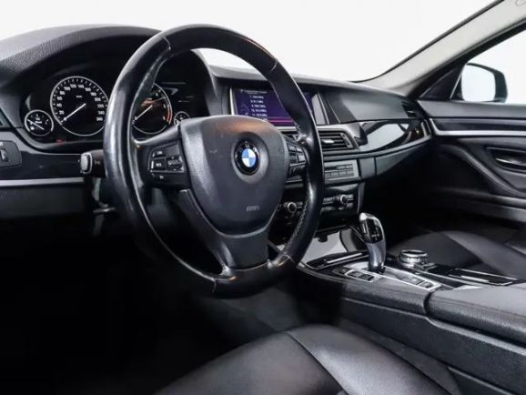 BMW 5 серии, 2.0 л, АТ, 2013 фото 9