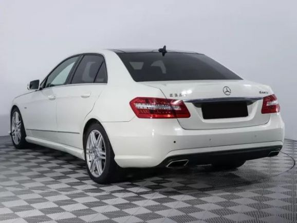 Mercedes-Benz E-Класс, 1.8 л, АТ, 2013 фото 4