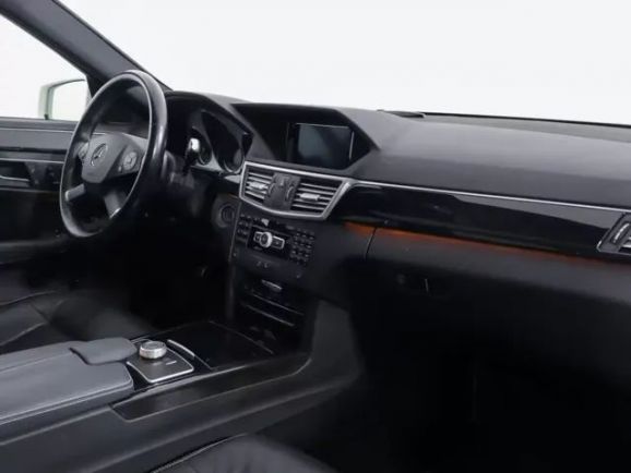 Mercedes-Benz E-Класс, 1.8 л, АТ, 2013 фото 7