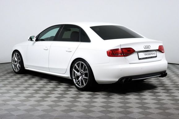 Audi A4, 2.0 л, АТ, 2011 фото 4