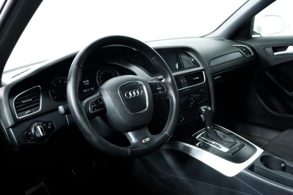 Audi A4, 2.0 л, АТ, 2011 фото 7