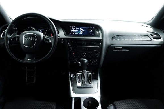 Audi A4, 2.0 л, АТ, 2011 фото 9