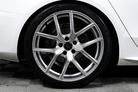 Audi A4, 2.0 л, АТ, 2011 фото 2