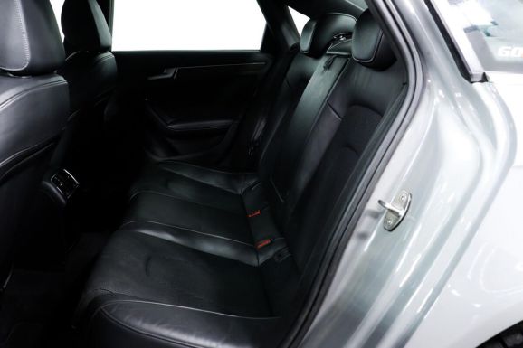 Audi A4, 2.0 л, Вариатор, 2013 фото 2