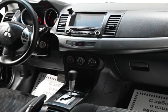 Mitsubishi Lancer, 1.8 л, Вариатор, 2008 фото 2