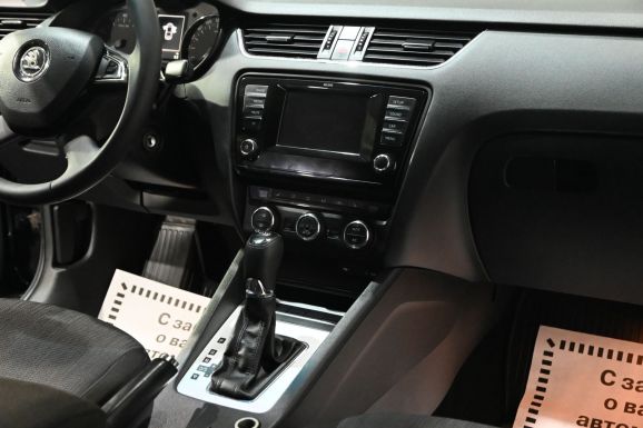 Skoda Octavia, 1.4 л, Робот, 2013 фото 2