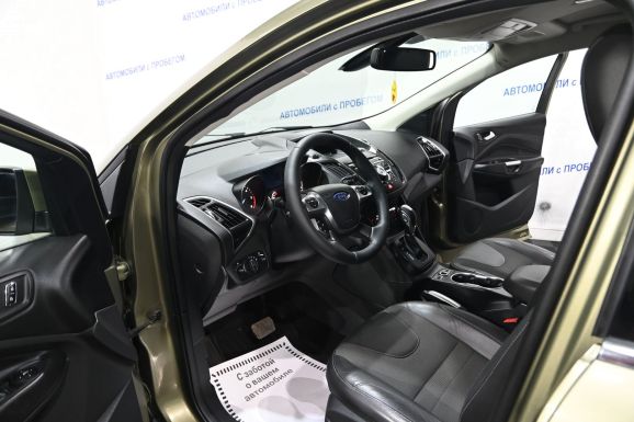 Ford Kuga, 2.0 л, Робот, 2013 фото 9