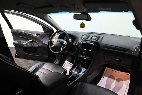 Ford Mondeo, 2.0 л, Робот, 2013 фото 7
