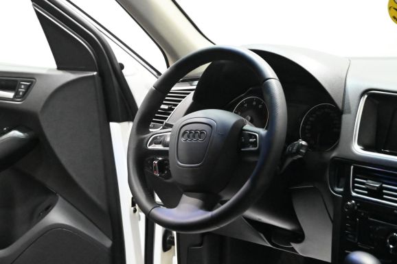 Audi Q5, 2.0 л, Робот, 2010 фото 10