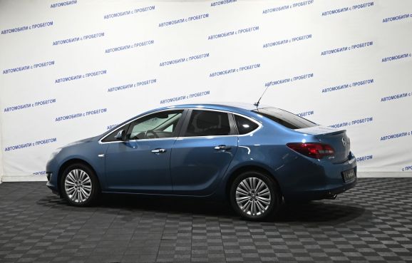 Opel Astra, 1.4 л, АТ, 2013 фото 4