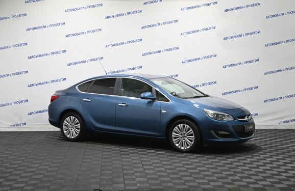 Opel Astra, 1.4 л, АТ, 2013 фото 5