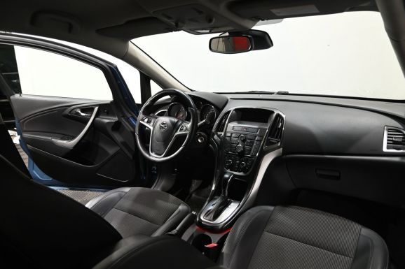 Opel Astra, 1.4 л, АТ, 2013 фото 7