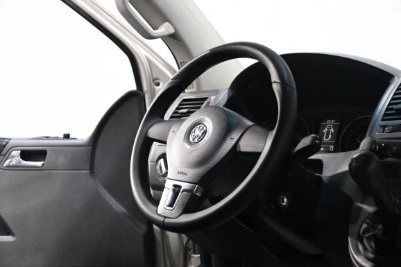 Volkswagen Caravelle, 2.0 л, МТ, 2013 фото 9