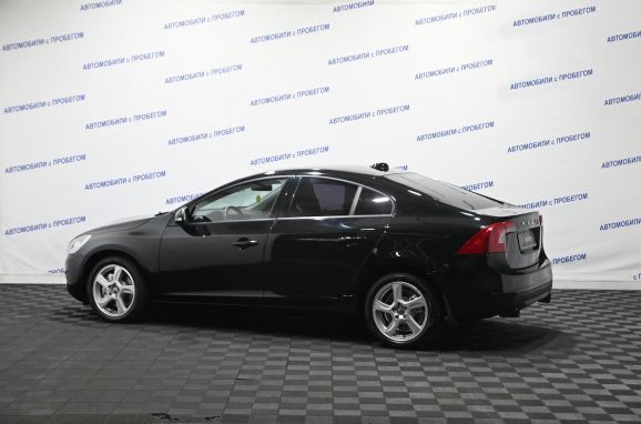 Volvo S60, 2.5 л, АТ, 2011 фото 4