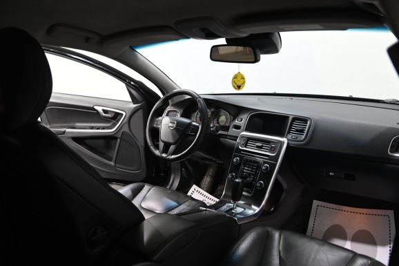 Volvo S60, 2.5 л, АТ, 2011 фото 7