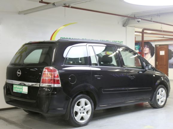 Opel Zafira, 1.8 л, Робот, 2008 фото 2