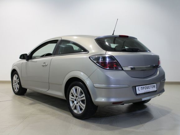 Opel Astra, 1.8 л, АТ, 2011 фото 6