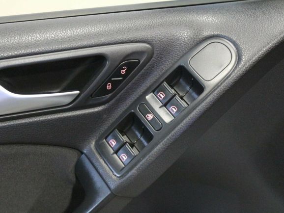 Volkswagen Golf, 1.6 л, Робот, 2012 фото 2