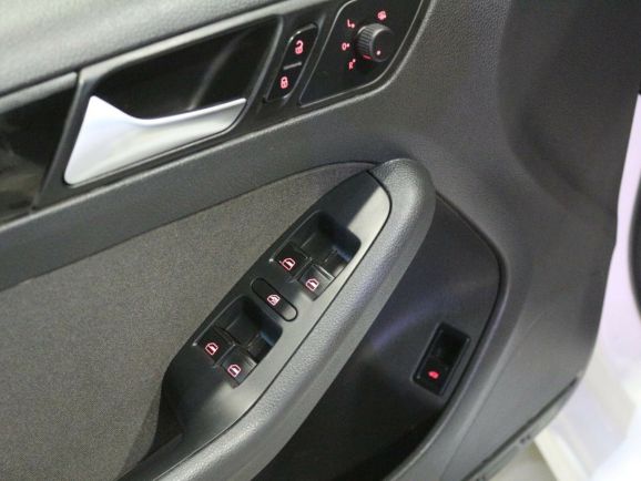 Volkswagen Jetta, 1.6 л, МТ, 2012 фото 1