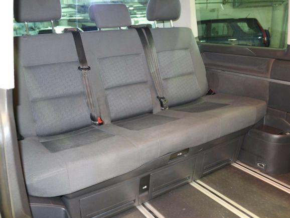 Volkswagen Multivan, 2.5 л, МТ, 2008 фото 2
