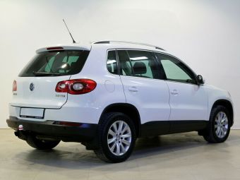 Volkswagen Tiguan, 2.0 л, АКПП, 2011 фото 4