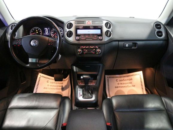 Volkswagen Tiguan, 2.0 л, АТ, 2011 фото 7