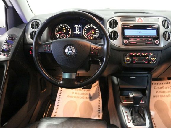 Volkswagen Tiguan, 2.0 л, АТ, 2011 фото 8