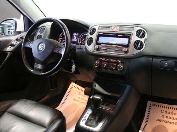Volkswagen Tiguan, 2.0 л, АТ, 2011 фото 9