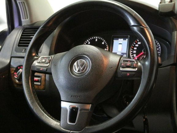 Volkswagen Multivan, 2.0 л, Робот, 2012 фото 2