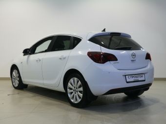 Opel Astra, 1.6 л, АКПП, 2011 фото 6