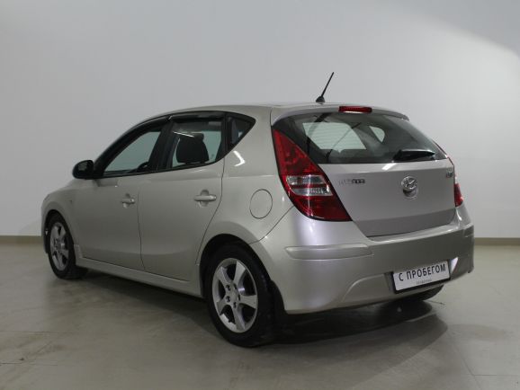 Hyundai i30, 1.6 л, МТ, 2010 фото 6