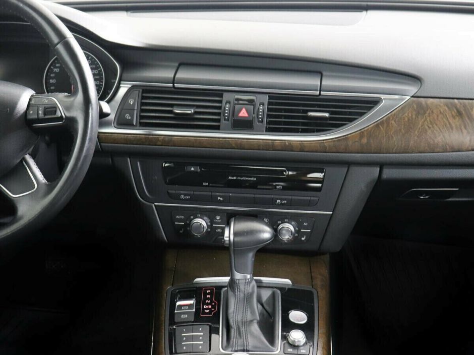 Audi A6, 2.0 л, Вариатор, 2012 фото 14