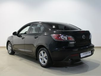 Mazda 3, 1.6 л, МКПП, 2010 фото 6