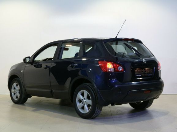 Nissan Qashqai, 2.0 л, Вариатор, 2010 фото 5
