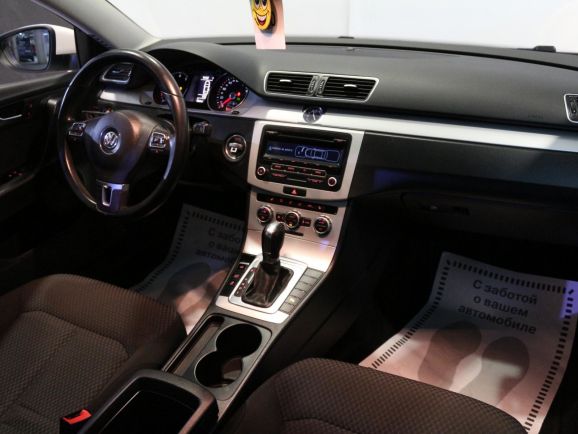 Volkswagen Passat, 1.4 л, Робот, 2012 фото 7