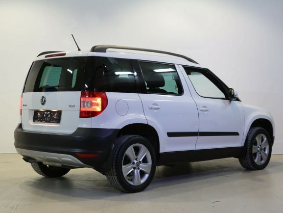 Skoda Yeti, 1.8 л, Робот, 2013 фото 5