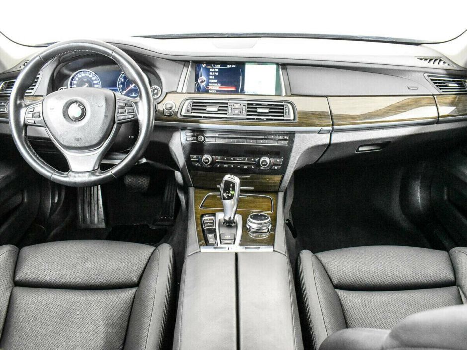BMW 7 серии, 3.0 л, АТ, 2015 фото 2