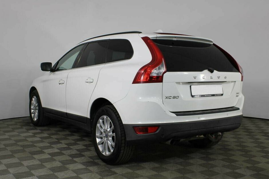 Volvo XC60, 2.4 л, АТ, 2010 фото 8