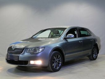 Skoda Superb, 1.8 л, АКПП, 2012 фото 3