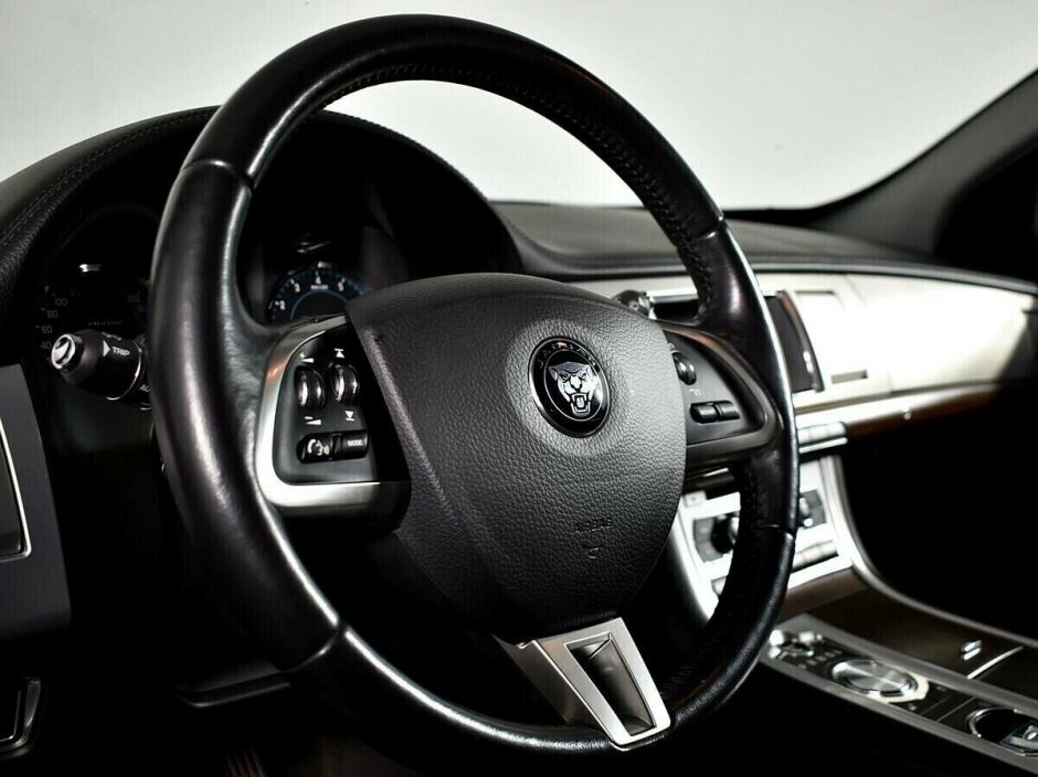 Jaguar XF, 2.0 л, АТ, 2014 фото 11