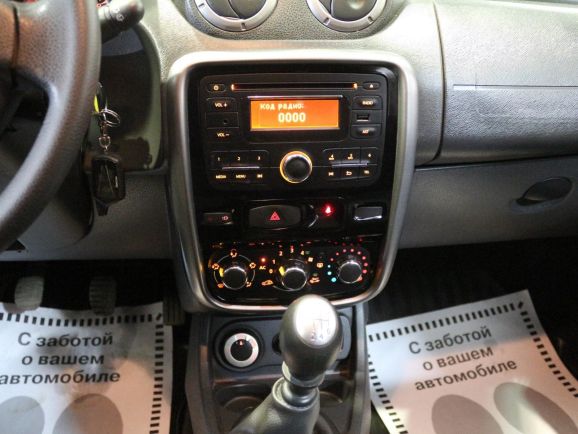 Renault Duster, 1.6 л, МТ, 2013 фото 1