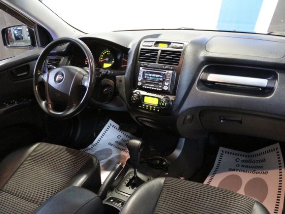 Kia Sportage, 2.0 л, АТ, 2010 фото 7