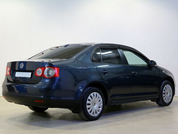Volkswagen Jetta, 1.6 л, Робот, 2010 фото 5