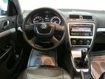 Skoda Octavia, 1.8 л, МКПП, 2013 фото 9