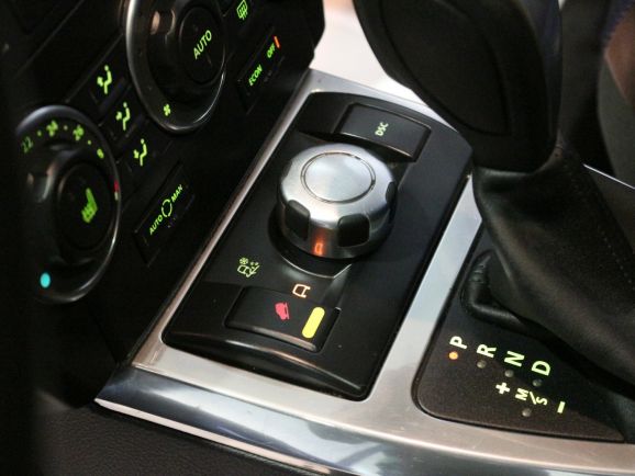 Land Rover Freelander HSE, 3.2 л, АТ, 2009 фото 2